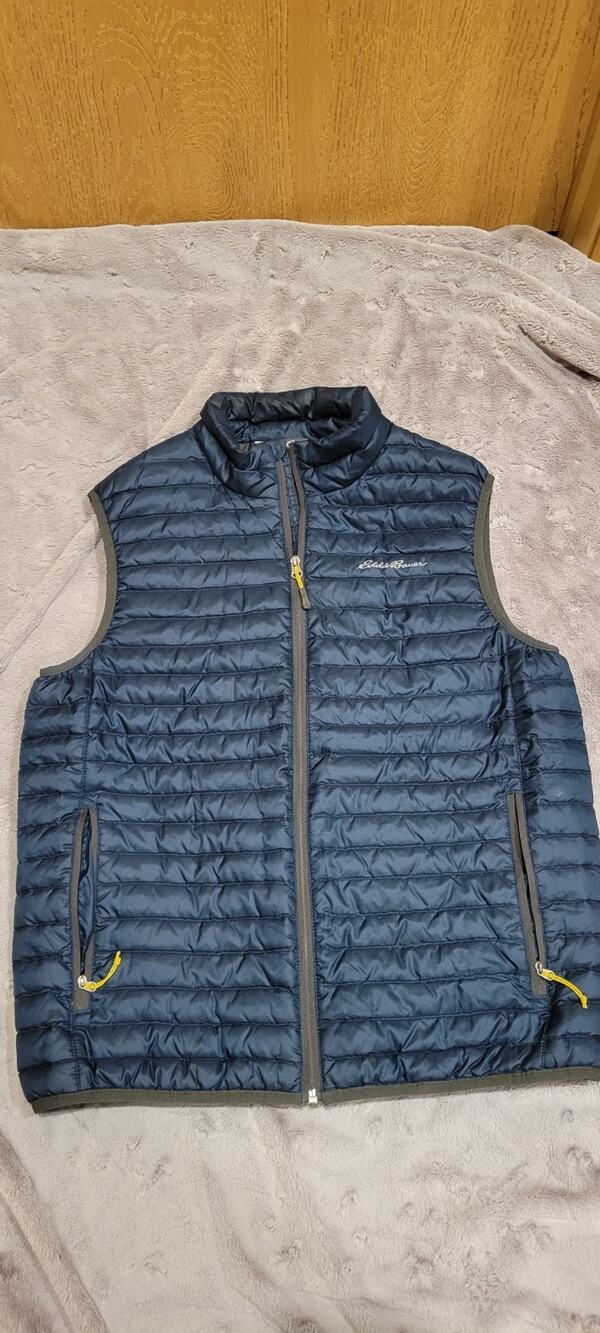 Eddie Bauer EB700 Mens M Navy 700 Fill Down Puffer Vest Quilted Full Zip Winter